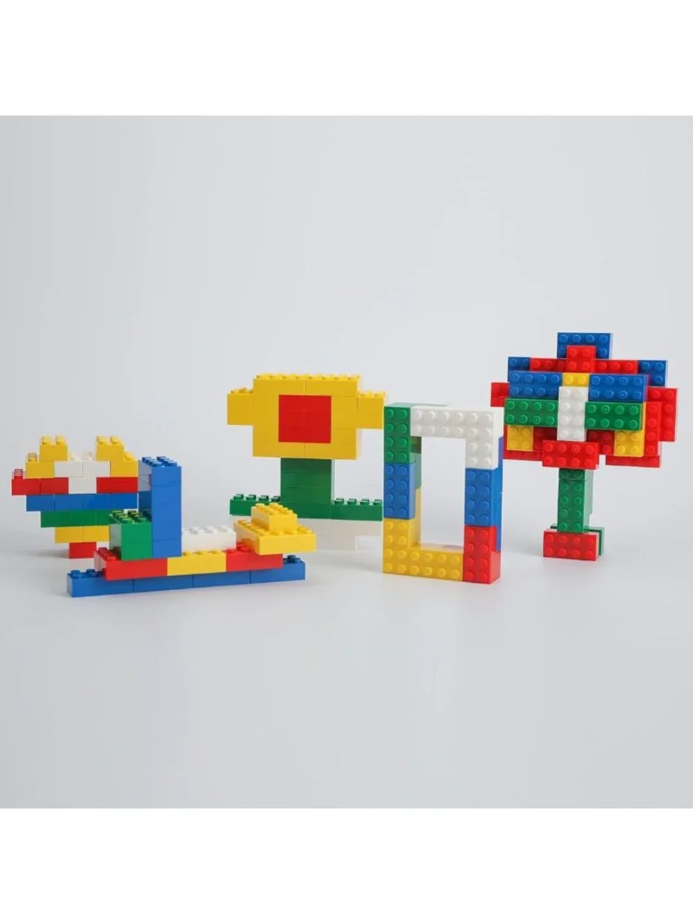 200-Piece Classic Building Bricks Set - Colorful Red, Yellow, Blue, Green Blocks